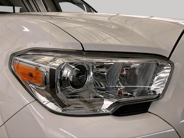 Used 2022 Toyota Tacoma SR w/ SR Convenience Package AWD/4WD image 27