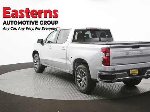 Used 2022 Chevrolet Silverado 1500 LT AWD/4WD image 67
