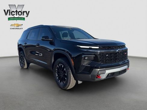 Used 2025 Chevrolet Traverse Z71 w/ Driver Confidence Package image 8