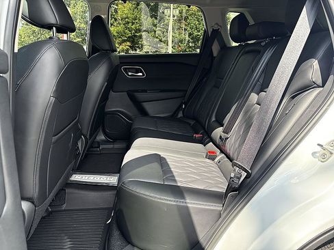 Certified 2026 Nissan Rogue Platinum w/ Platinum Premium Package AWD/4WD image 22