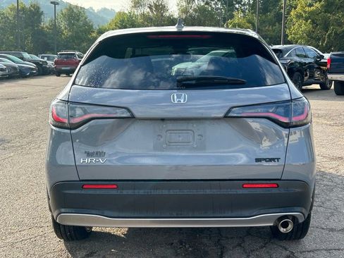 Used 2024 Honda HR-V Sport image 3