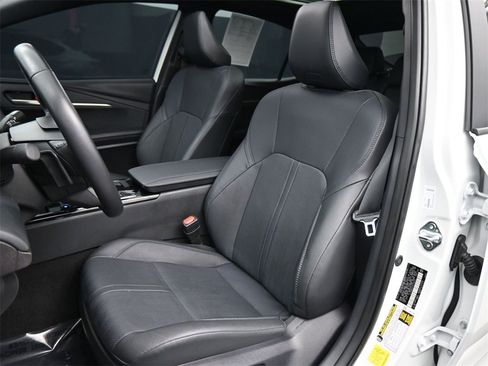 Used 2025 Toyota Camry XSE image 15