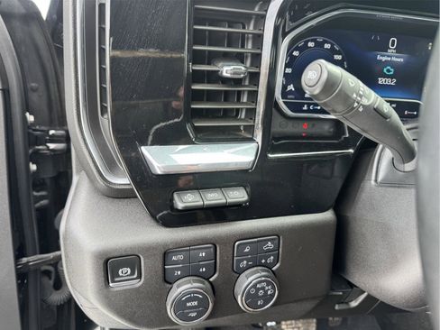 Used 2025 Chevrolet Silverado 2500 High Country w/ High Country Premium Package image 15