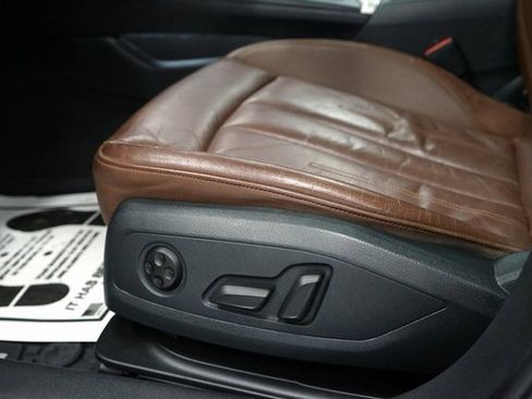 Used 2017 Audi A4 2.0T Premium image 27