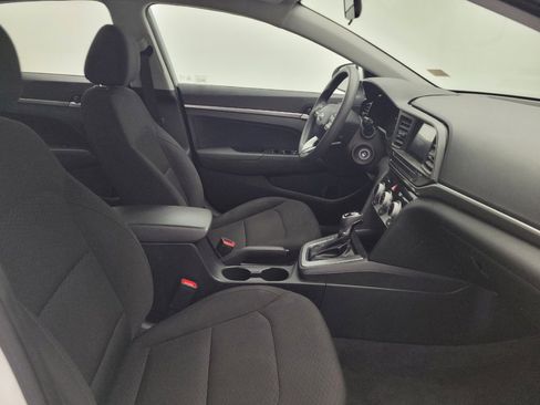 Used 2019 Hyundai Elantra SE w/ Cargo Package FWD image 21
