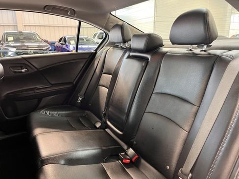 Used 2015 Honda Accord EX-L image 17