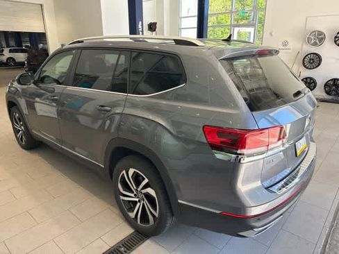 Used 2023 Volkswagen Atlas SEL AWD/4WD image 7
