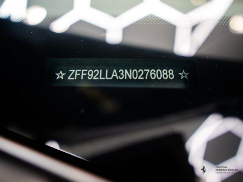 Used 2022 Ferrari F8 Tributo RWD image 18