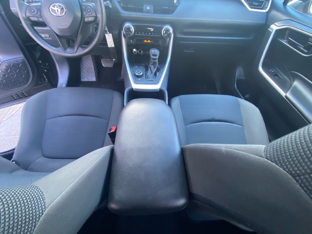 Used 2023 Toyota RAV4 LE AWD/4WD image 11