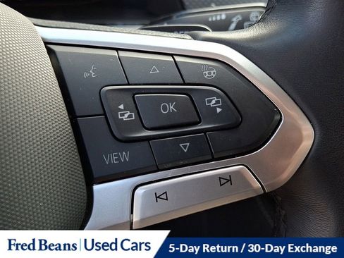 Certified 2025 Volkswagen Atlas Cross Sport SEL R-Line image 25