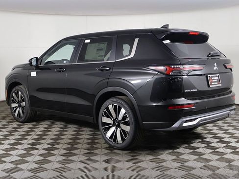 New 2026 Mitsubishi Outlander SE FWD image 9