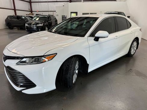 Used 2018 Toyota Camry LE w/ Convenience Package image 22