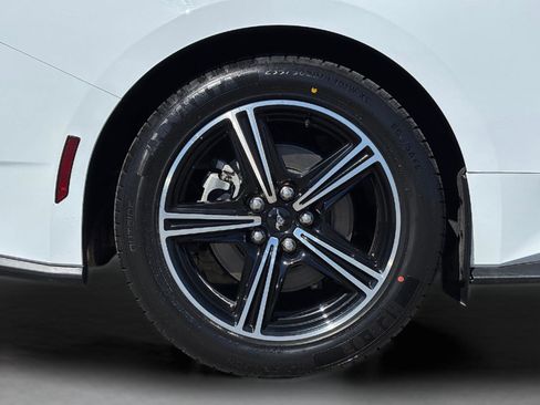 Used 2025 Ford Mustang Premium RWD image 14