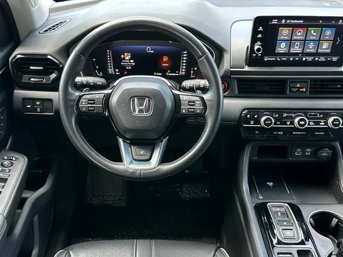 Certified 2023 Honda Pilot Elite image 16