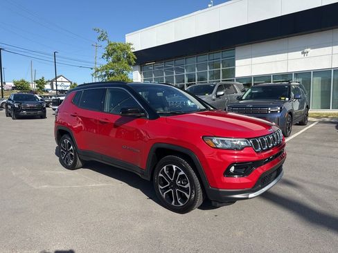 Used 2024 Jeep Compass Limited AWD/4WD image 1