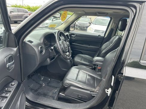 Used 2015 Jeep Patriot High Altitude AWD/4WD image 10