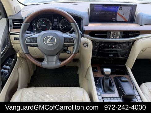 Used 2020 Lexus LX 570 4WD w/ Luxury Package image 12