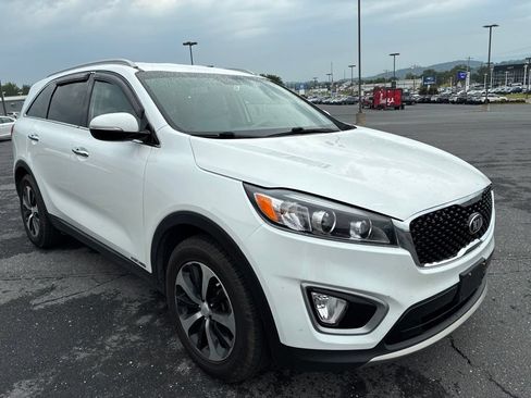 Used 2016 Kia Sorento EX AWD/4WD image 4