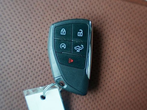 Used 2023 GMC Sierra 1500 Denali Ultimate image 40