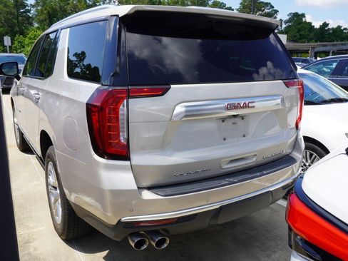 Used 2022 GMC Yukon Denali AWD/4WD image 5