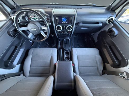 Used 2008 Jeep Wrangler Unlimited Sahara w/ Dual Top Group AWD/4WD image 14