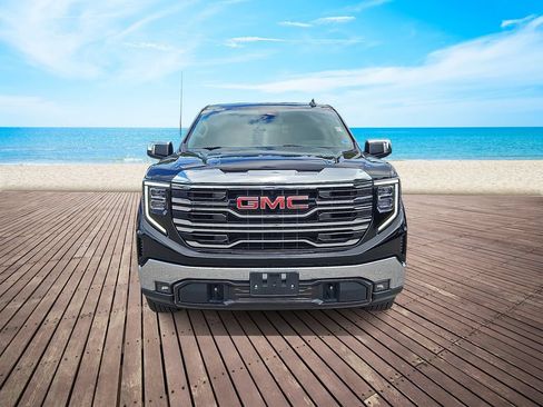Used 2023 GMC Sierra 1500 SLT w/ SLT Convenience Package AWD/4WD image 2
