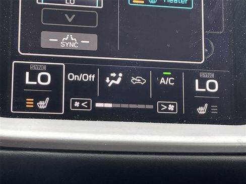 Used 2020 Subaru Outback Limited w/ Popular Package #2 AWD/4WD image 17