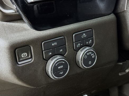 Used 2024 Chevrolet Silverado 1500 LT AWD/4WD image 13