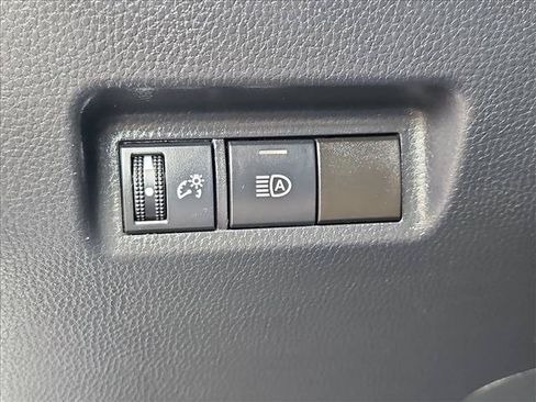 Used 2024 Toyota RAV4 XLE FWD image 16