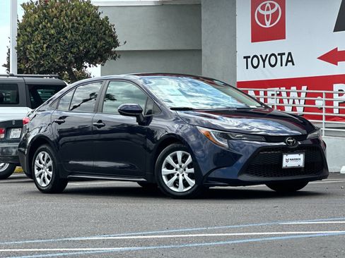 Used 2023 Toyota Corolla LE FWD image 8