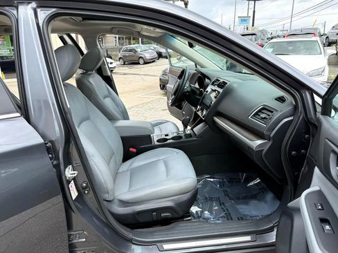 Used 2018 Subaru Outback 2.5i Limited image 43