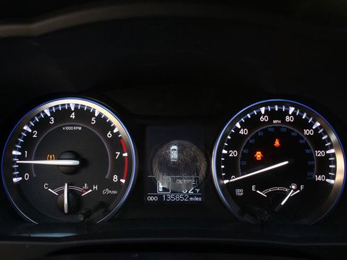 Used 2016 Toyota Highlander LE image 31