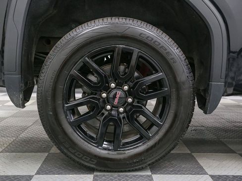 Used 2022 GMC Sierra 1500 Elevation w/ X31 Off-Road Package AWD/4WD image 19