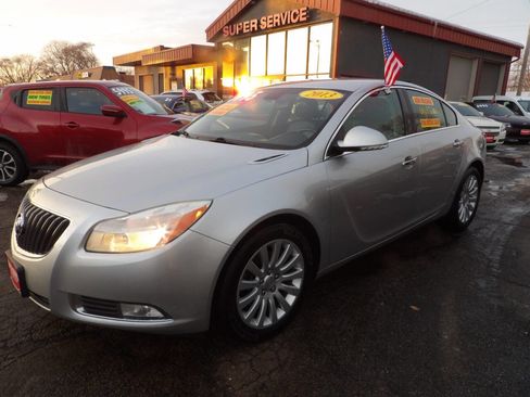 Used 2013 Buick Regal Premium image 1