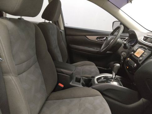 Used 2016 Nissan Rogue S FWD image 21
