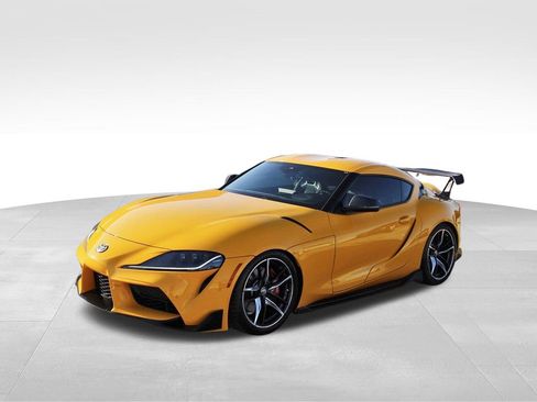 Used 2022 Toyota Supra Premium w/ Driver Assist Package image 2