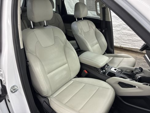 Used 2020 Kia Telluride S AWD/4WD image 13