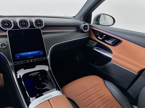 Certified 2026 Mercedes-Benz GLC 300 image 25