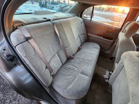 Used 2002 Buick Le Sabre Custom w/ Luxury Pkg image 19