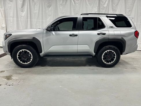 Used 2025 Toyota 4Runner TRD Off-Road Premium image 4