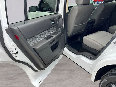 Used 2019 Ford Flex SEL w/ Equipment Group 202A AWD/4WD image 13