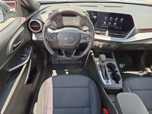 New 2026 Chevrolet Trax RS w/ Sunroof Package FWD image 12
