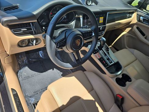Certified 2023 Porsche Macan GTS AWD/4WD image 4