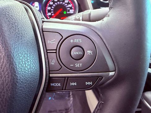 Used 2018 Toyota Camry XSE FWD image 20