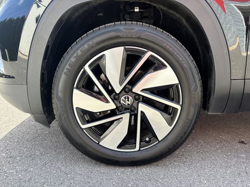 Used 2026 Volkswagen Atlas SE AWD/4WD image 11
