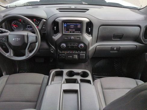 Used 2025 Chevrolet Silverado 1500 Custom Trail Boss AWD/4WD image 14