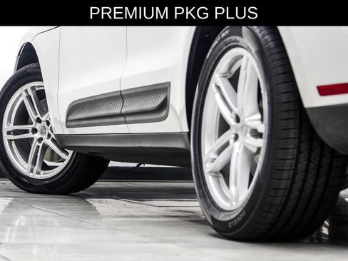 Used 2023 Porsche Macan AWD/4WD image 20