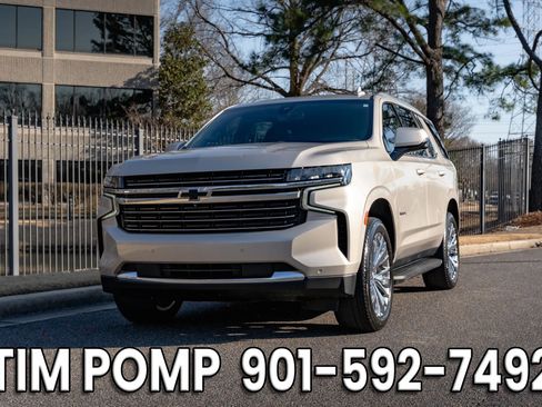 Used 2022 Chevrolet Tahoe LT w/ Luxury Package image 2