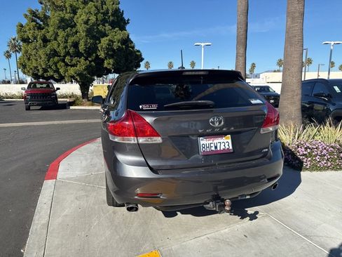 Used 2010 Toyota Venza AWD image 18