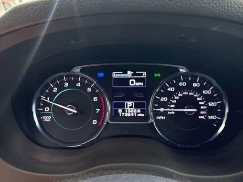 Used 2018 Subaru Forester 2.5i Touring AWD/4WD image 30